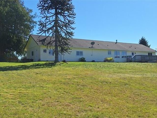 House for sale in South Bend, Washington