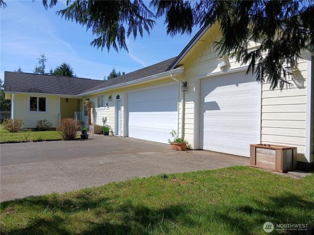 House for sale in South Bend, Washington