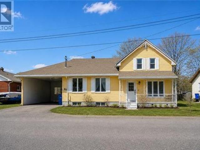House for sale in Copper Cliff, Ontario