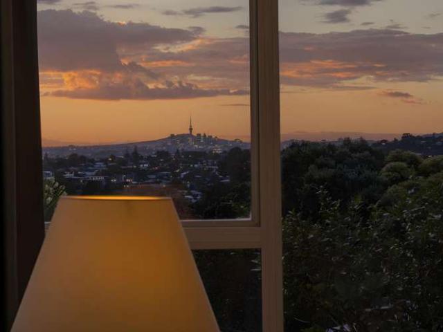 House for sale in Oratia