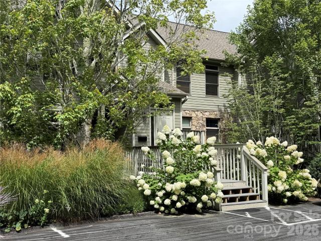 Condo for sale in Yancey, North Carolina