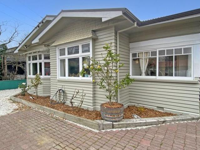 House for rent in Chaslands, Canterbury