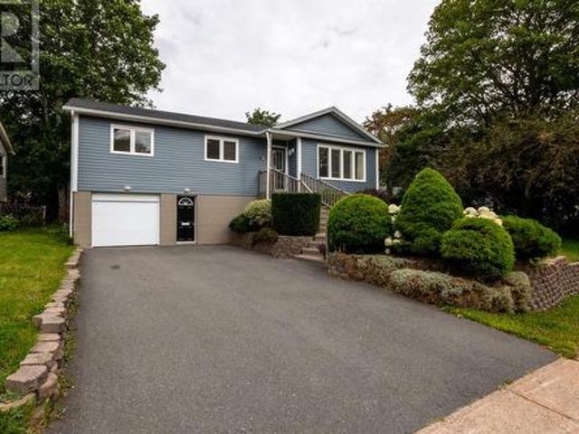 House for sale in Foxtrap, Newfoundland And Labrador
