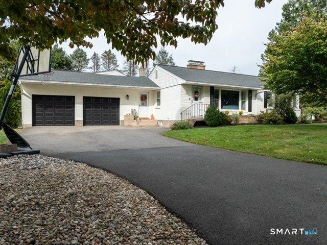 House for sale in Cromwell, Lower Connecticut River Valley Planning Region