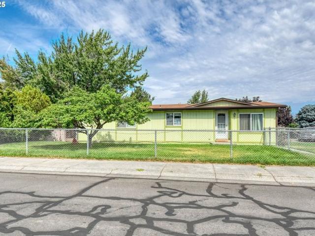 House for sale in Oregonia