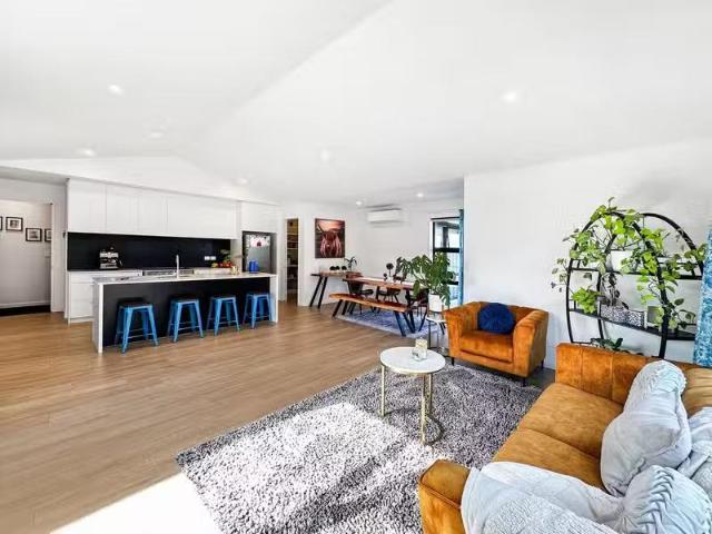House for sale in Lincoln, Canterbury