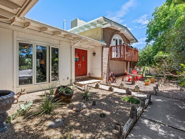 House for sale in Los Alamos, New Mexico