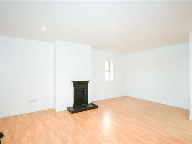 Apartment to rent in Bantry, Cork