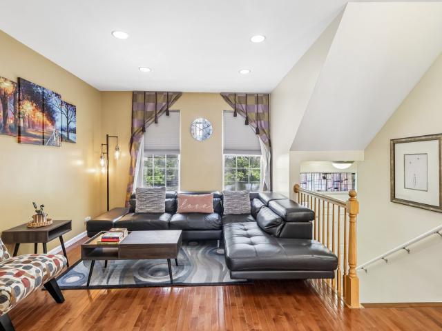 Townhouse for sale in Grayslake, Illinois