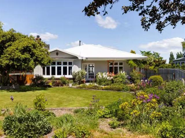 House for sale in Otakou