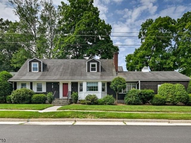 House for sale in Newton, New Jersey