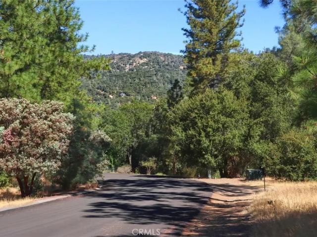 Land for sale in Oakhurst, California