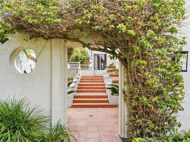 Condo for sale in Laguna Niguel, California