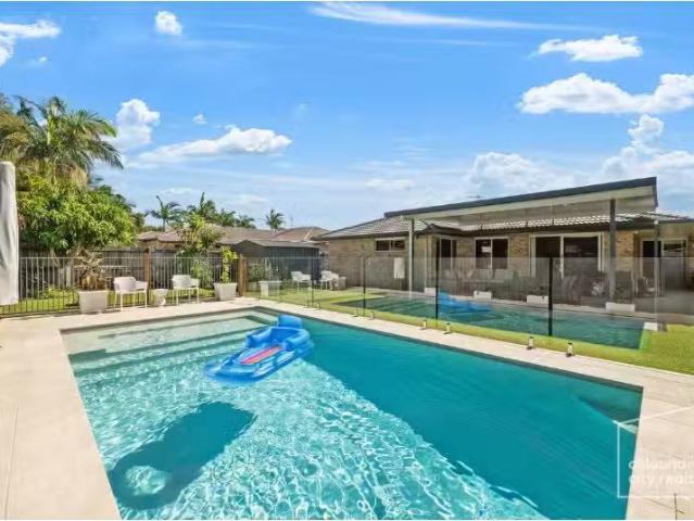 House for rent in Golden Beach