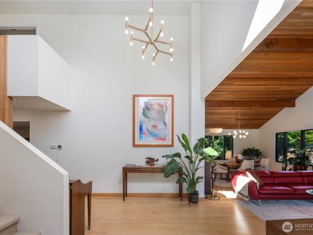House for sale in Bellevue, Washington