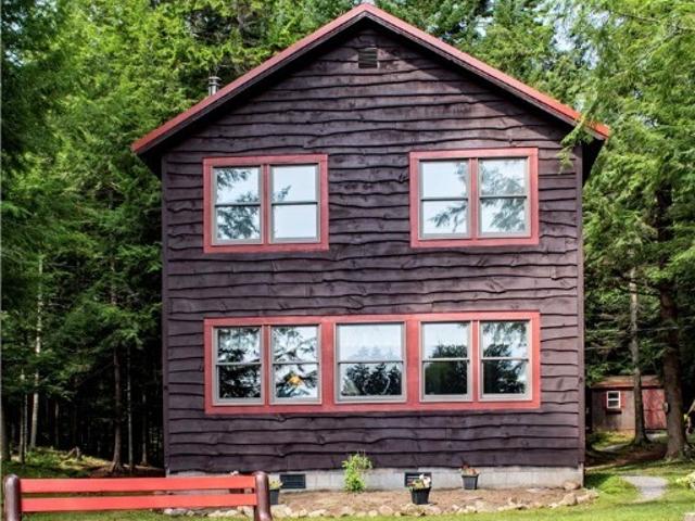 House for sale in Inlet