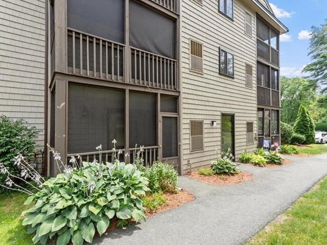 Condo for sale in Tyngsboro, Massachusetts