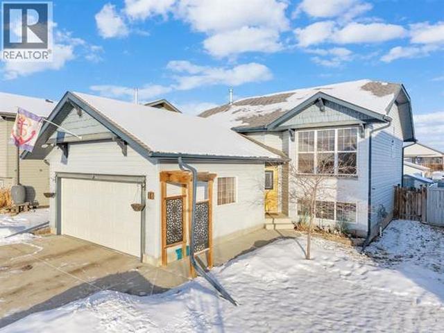 House for sale in Sylvan Lake, Alberta