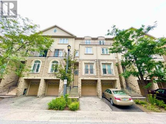 Townhouse for rent in Woburn, Ontario