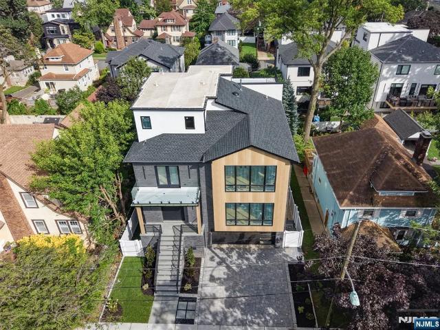 House for sale in Cliffside Park, New Jersey