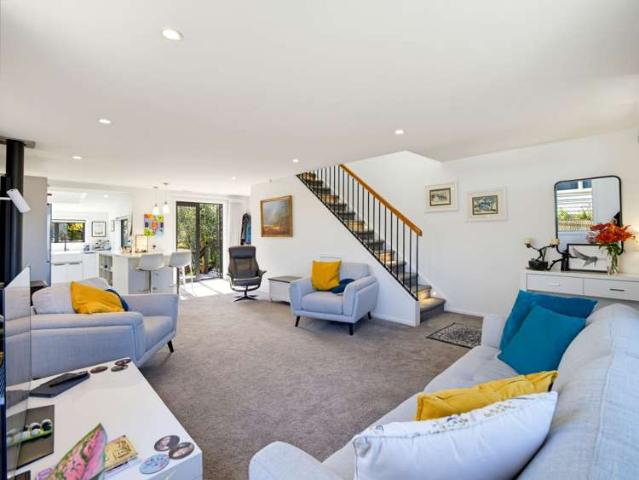 House for sale in Lyttelton, Banks Peninsula Community