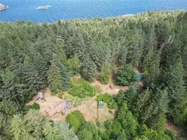 House for sale in Lasqueti House for sale in Lasqueti