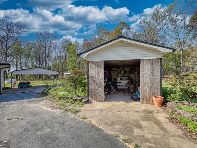 Property for sale in Arnoldsville, Georgia
