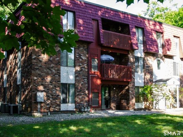 Condo for sale in Newington, Connecticut