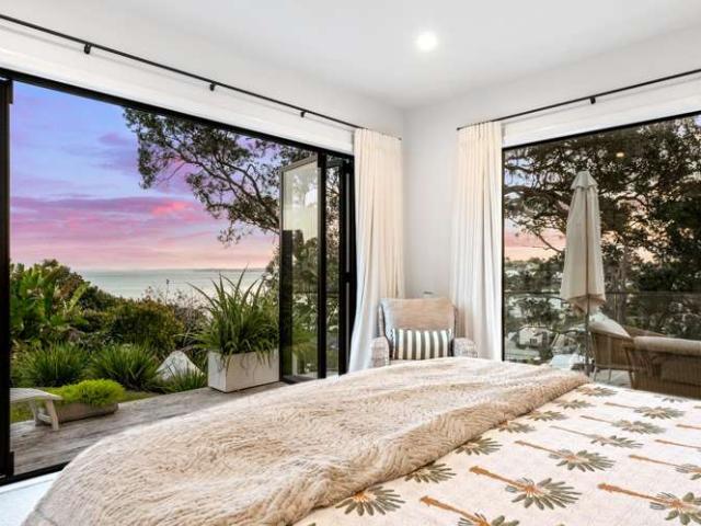 House for sale in Whangaparaoa