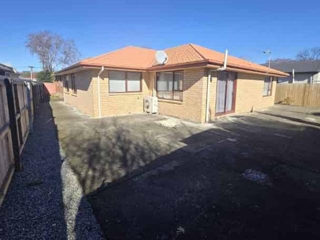 House for rent in Chaslands, Canterbury