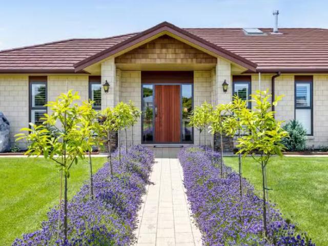 House for sale in Taranaki