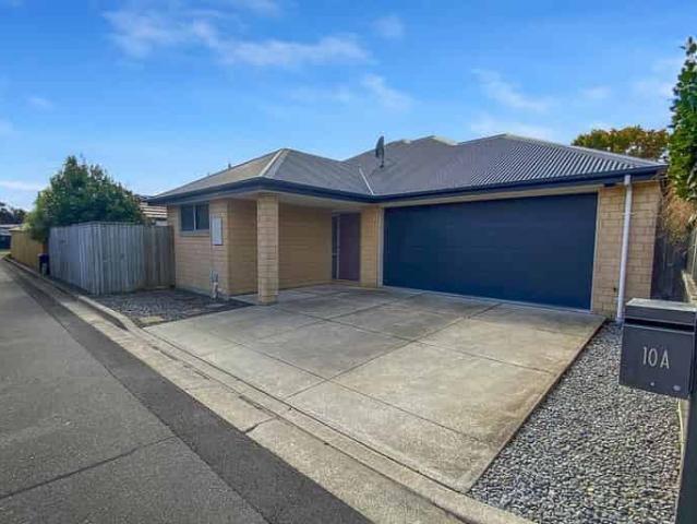 House for rent in Chaslands, Canterbury