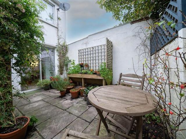 Apartment for sale in Bluebell, Dublin