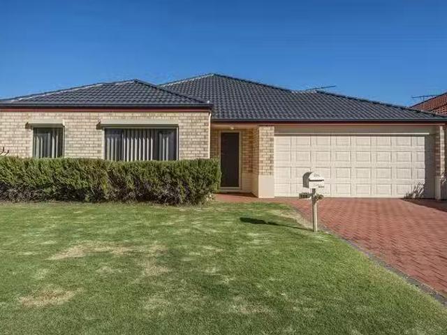House for rent in Secret Harbour
