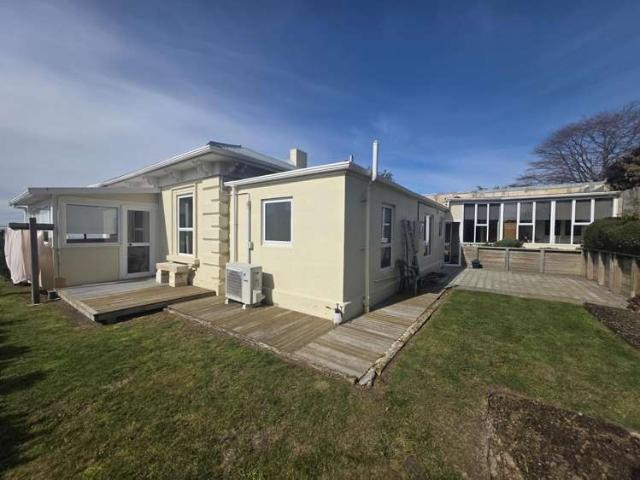 House for sale in Otakou
