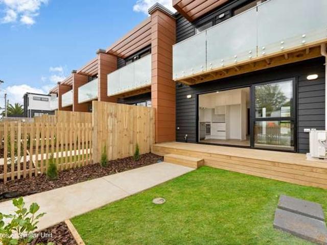 Townhouse for sale in Manurewa