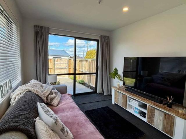 Apartment for rent in Woodend, Canterbury