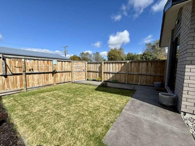 Apartment for rent in Woodend, Canterbury