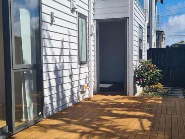 House for rent in Blockhouse Bay, Oroua County