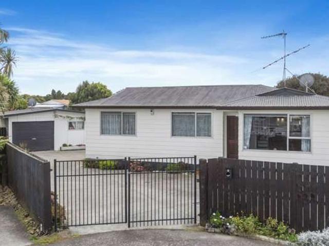 House for sale in Papakura