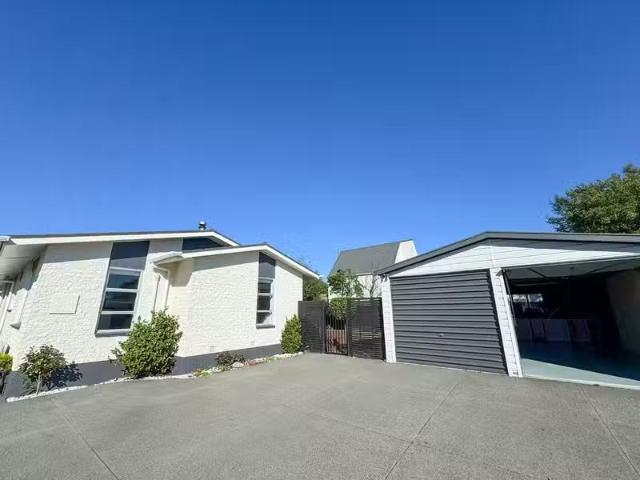 House for rent in Chaslands, Canterbury