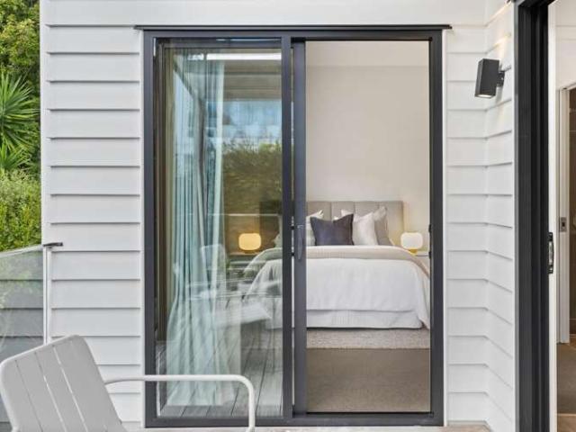 House for sale in Castor Bay