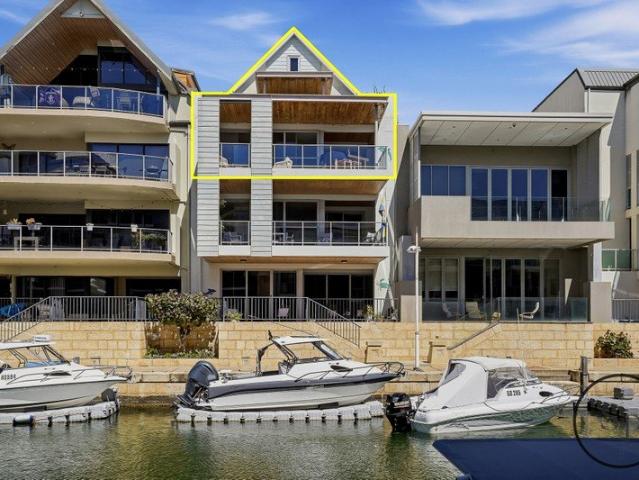 Apartment for sale in Parklands, Western Australia