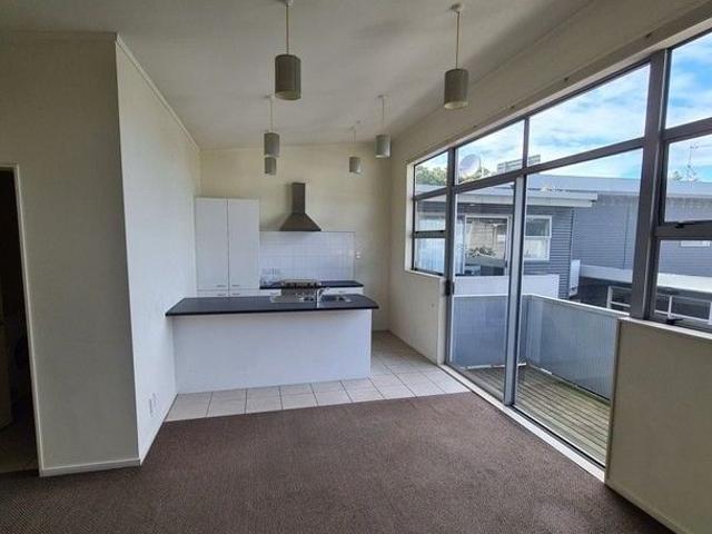 Apartment for rent in Ngauranga, Wellington