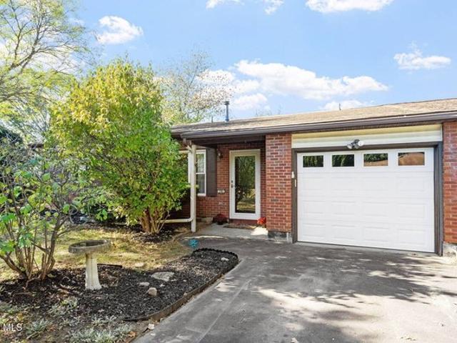 Townhouse for sale in Clifton Park, New York