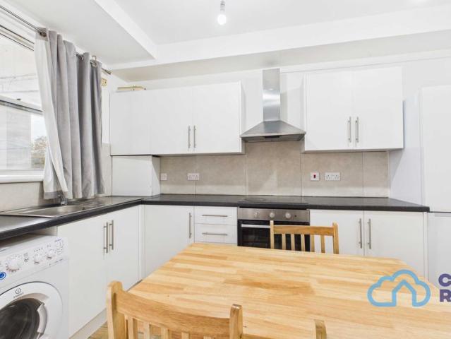 Room for rent in London Borough of Merton, Greater London