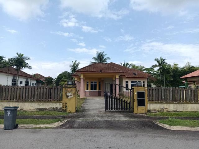 Bungalow for sale in Sendayan Village, Negeri Sembilan