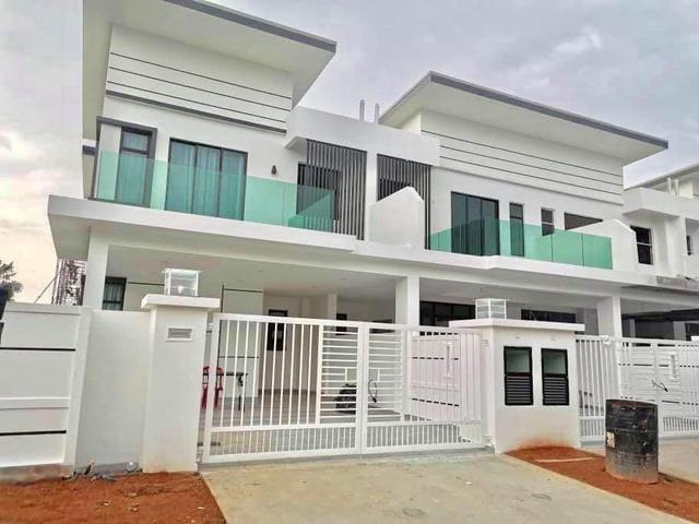 Terraced House for sale in Sepang, Tanjong Sepat
