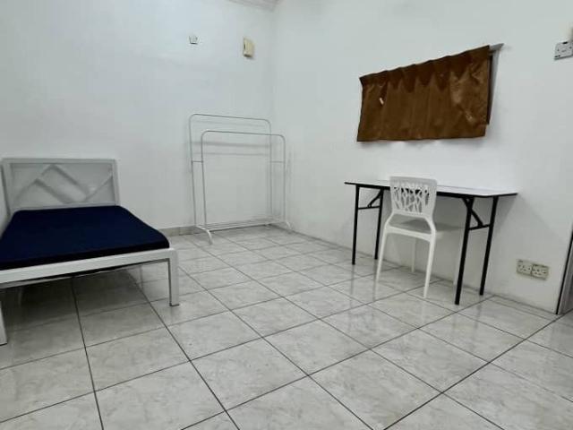 Room for rent in Petaling, Damansara Damai