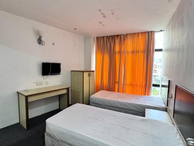 Room for rent in Petaling, Alam Impian